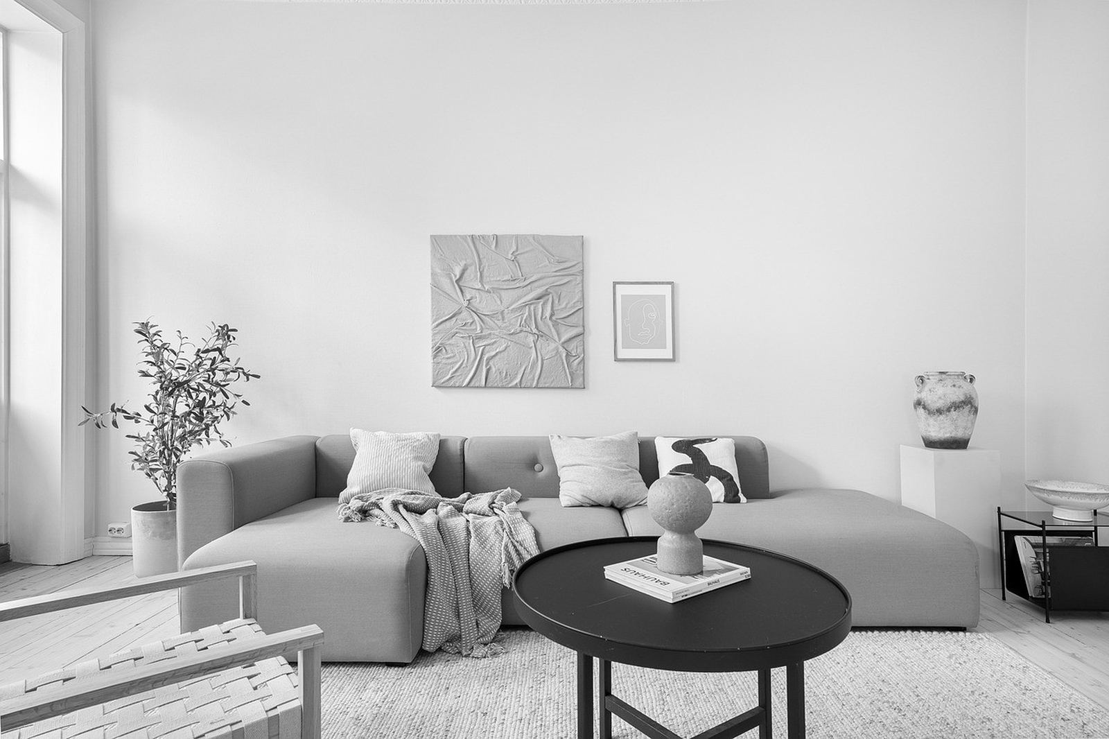 A quiet room set up for a working day